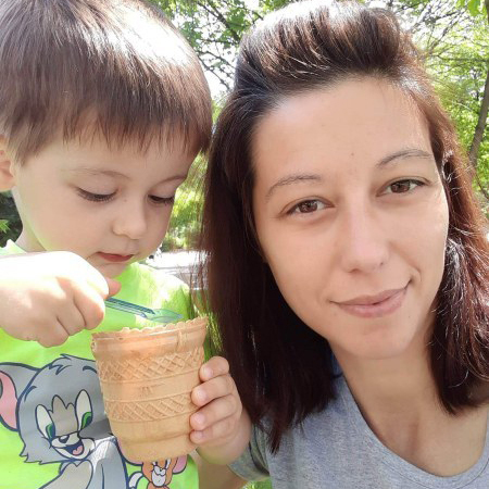 Благотворителност-Ваня