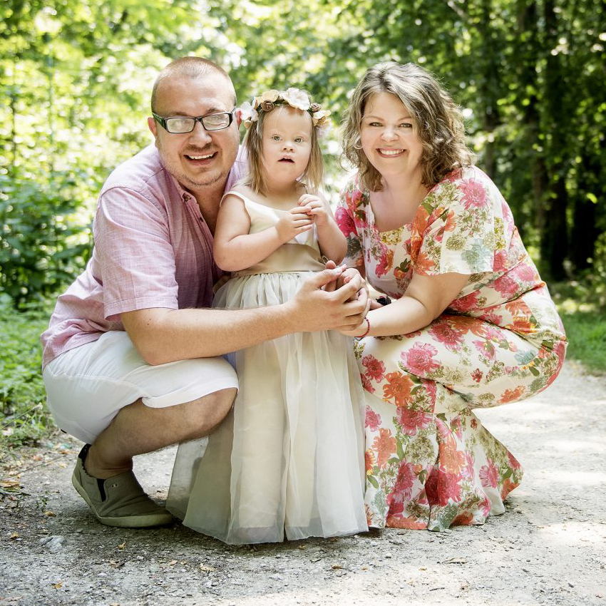 Благотворителност-Фондация-UP-WITH-DOWN