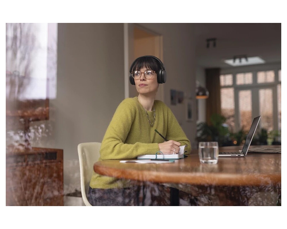 Слушалки PHILIPS Wireless On Ear Headphone with mic 40mm drivers 8