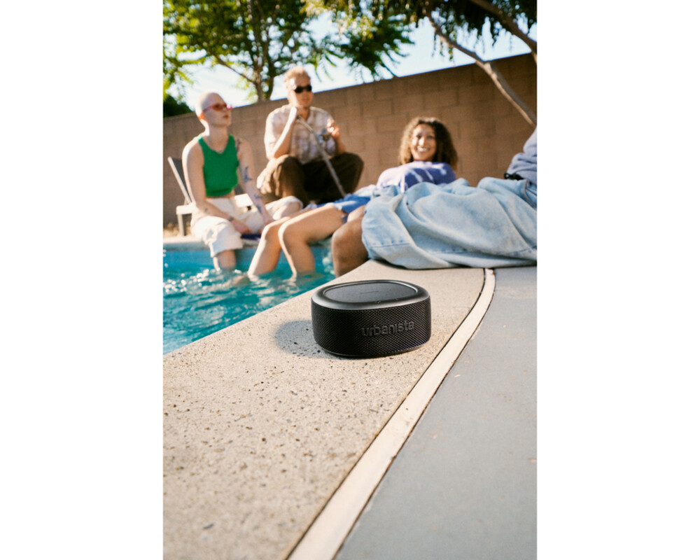 Тонколони URBANISTA MALIBU Solar changing bluetooth speaker IP67 dust and waterproof 20h battery reserve Indoor outdoor charging black 5