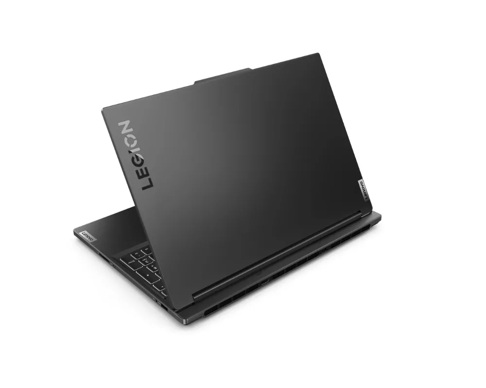 Лаптоп Lenovo Legion 7 16IRX9 7