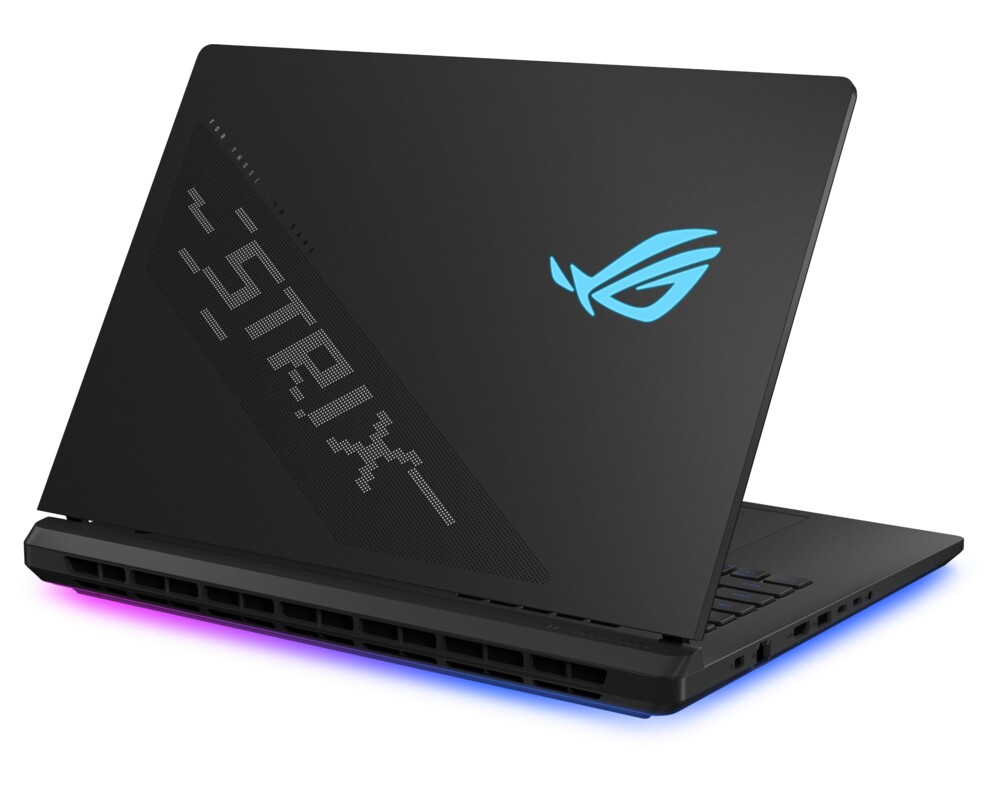 Лаптоп ASUS ROG Strix SCAR 18 2025 G835LX-SA124X 13