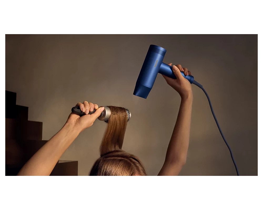 Сешоар PHILIPS  1400W Series 8000 ThermoShield Advanced technology 10 heat and speed settings ionic care blue 4