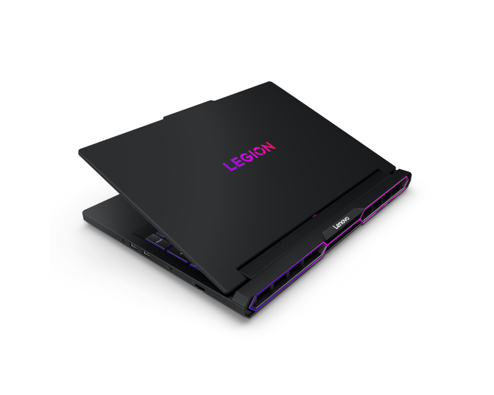 Лаптоп Lenovo Legion Pro 7 16IAX10H 15