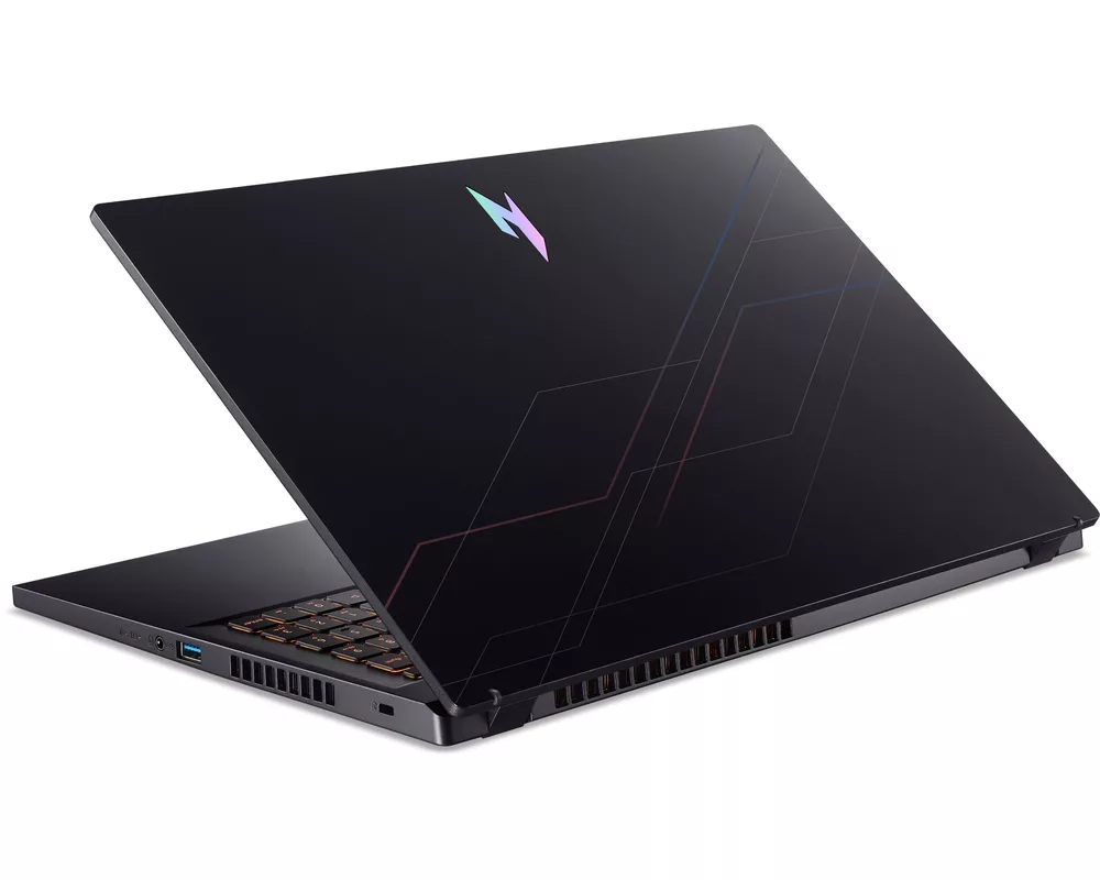 Лаптоп Acer Nitro V 15 4