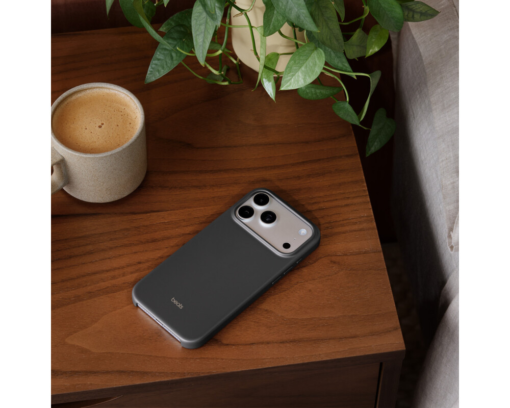 Калъф Beats iPhone 17 Pro Max Case with MagSafe and Camera Control — Granite Gray 3