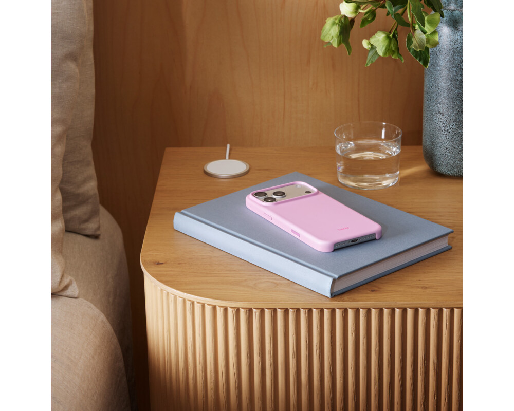 Калъф Beats iPhone 17 Pro Max Case with MagSafe and Camera Control — Pebble Pink 3