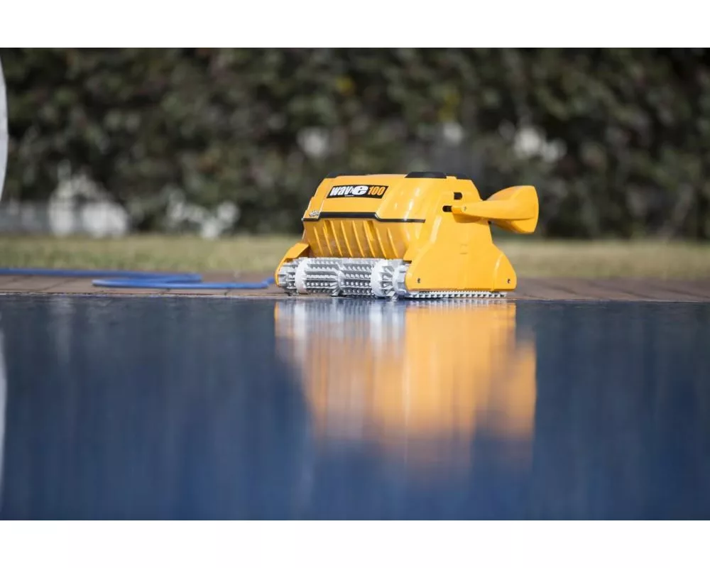 Робот за басейн Dolphin Wave 100 - Робот за басейни с дължина до 25 м. 9