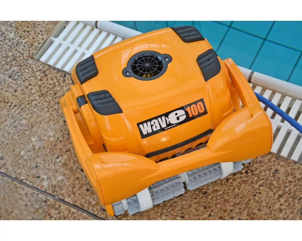 Робот за басейн Dolphin Wave 100 - Робот за басейни с дължина до 25 м. 2