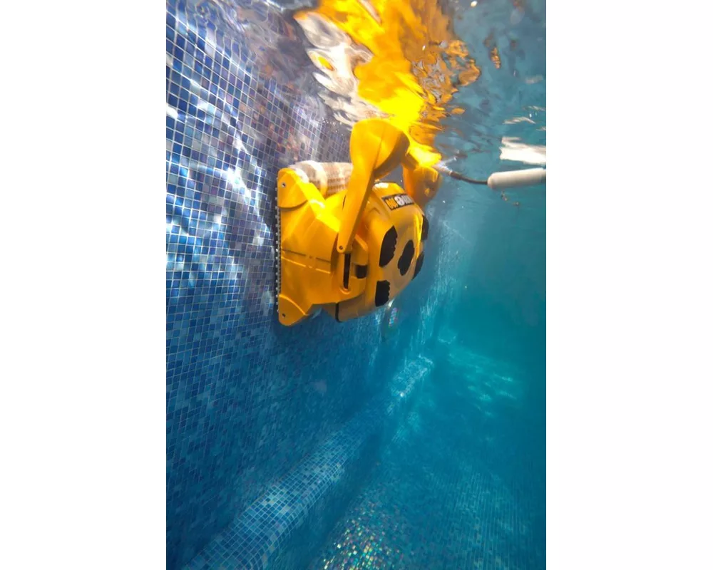 Робот за басейн Dolphin Wave 100 - Робот за басейни с дължина до 25 м. 8