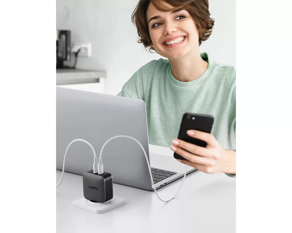 Зарядно Ugreen универсално за стена Charger Wall 65W GaN CD216 10