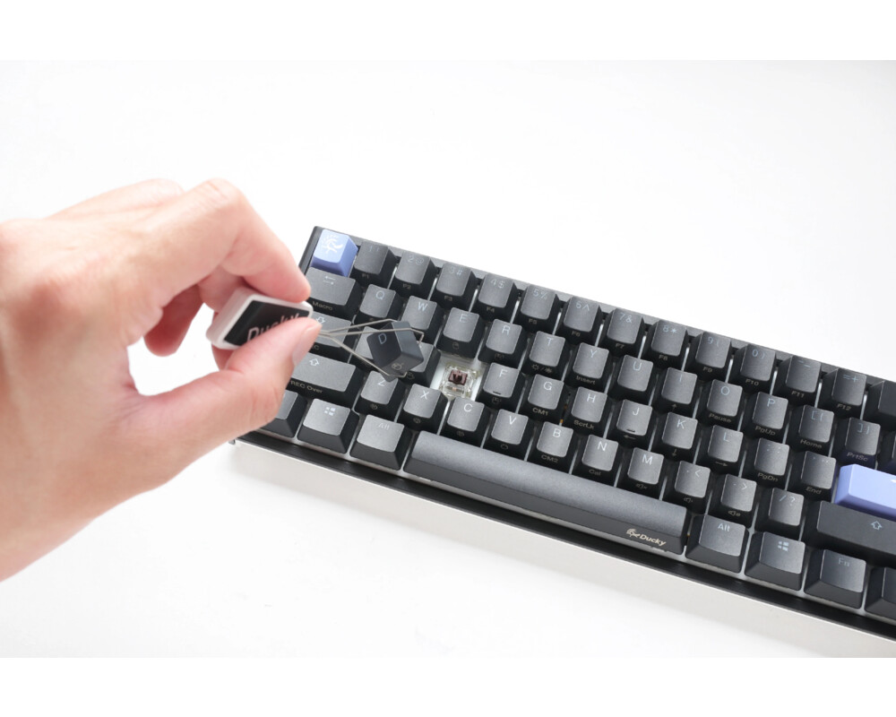 Клавиатура Ducky професионална геймърска механична... 15