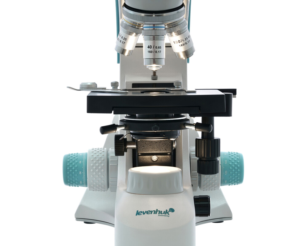 Микроскоп Тринокулярен Levenhuk 900T 43