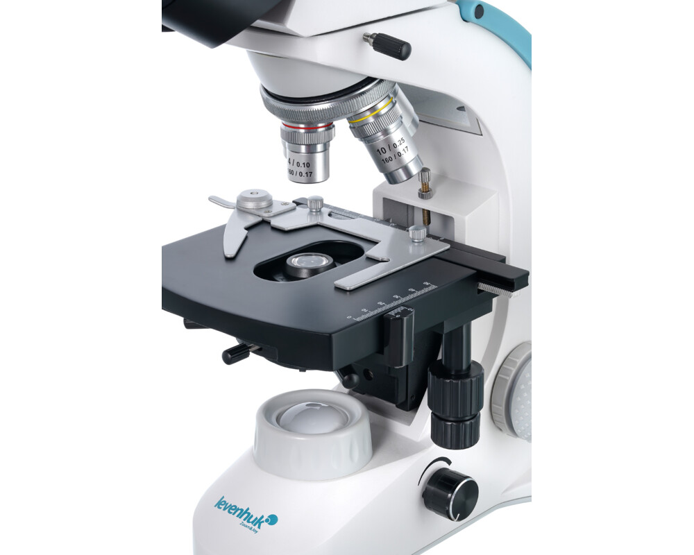 Микроскоп Тринокулярен Levenhuk 900T 25
