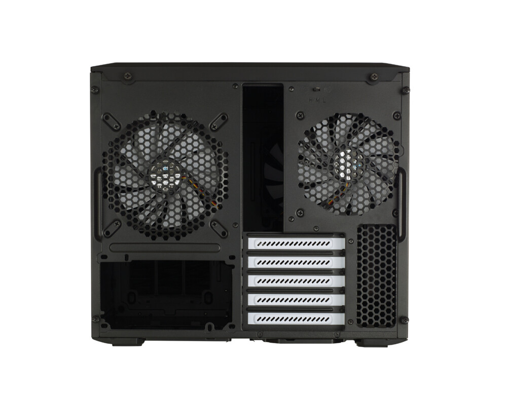 Кутия FD NODE 804 BLACK W/WINDOW 15