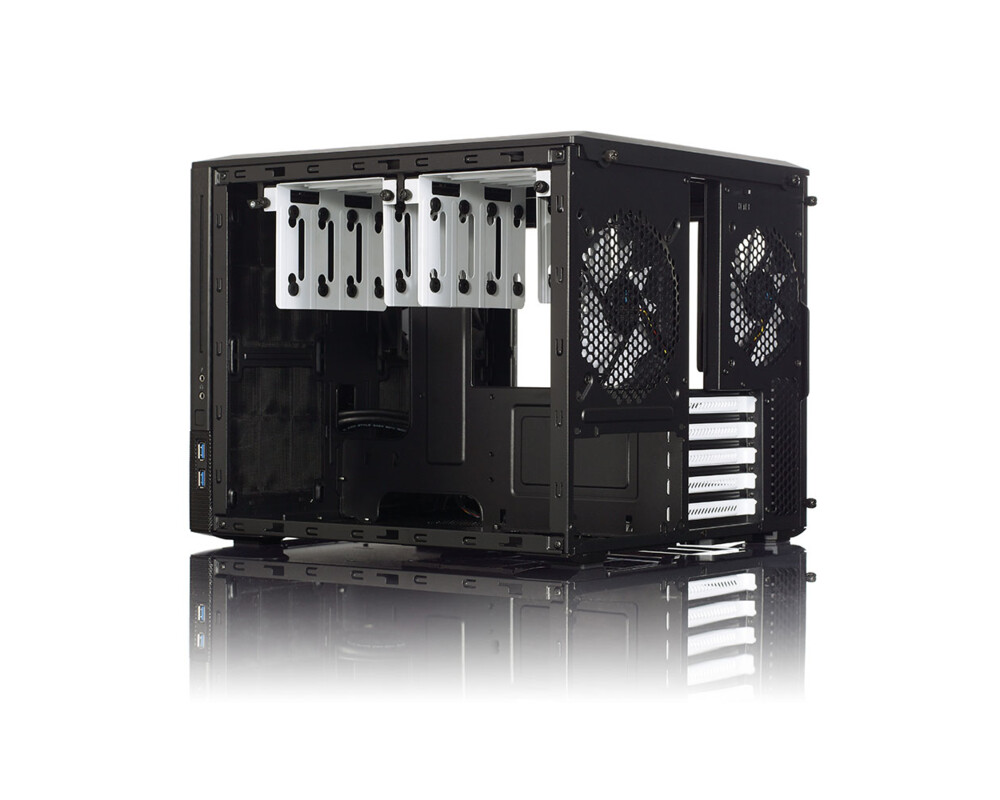 Кутия FD NODE 804 BLACK W/WINDOW 7