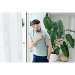 Масажор Beurer MG 154 3D Battery-Powered Neck Massager 6