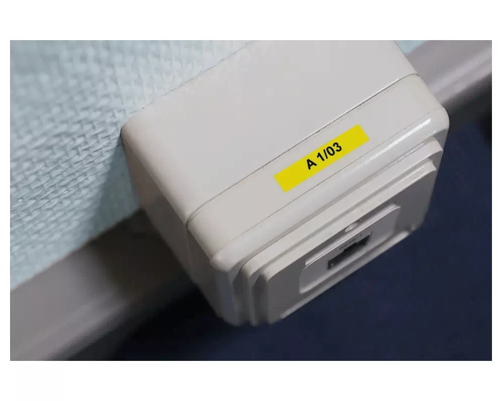 Хартия Brother TZe-611 Tape Black on Yellow  2