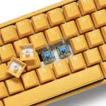 Клавиатура Геймърскa механична клавиатура Ducky One 3 Yellow SF 65, Cherry MX Red суичове 5