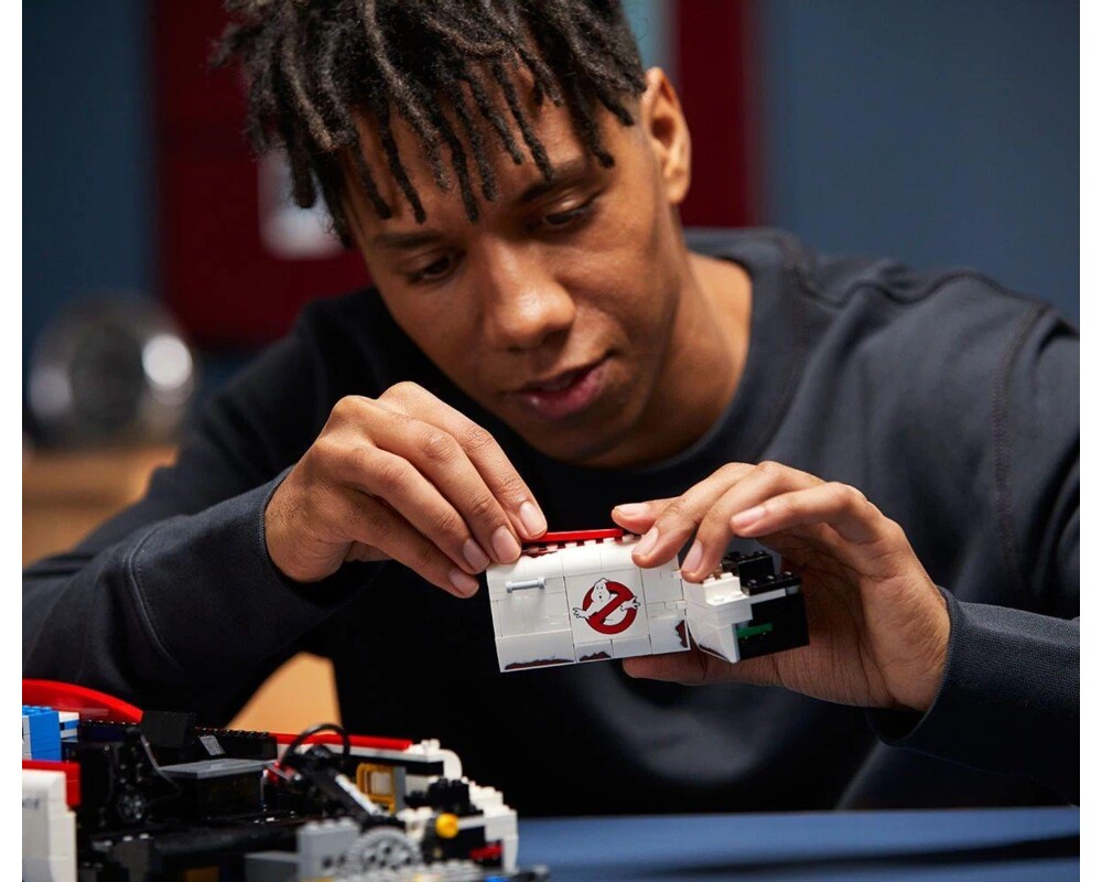 Конструктор LEGO Icons - Ghostbusters ECTO-1 - 10274 4