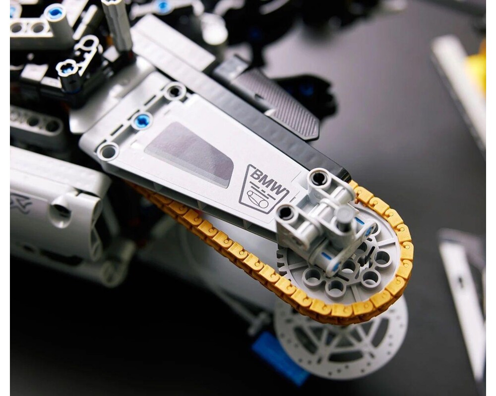 Конструктор LEGO Technic - BMW M 1000 RR - 42130 6
