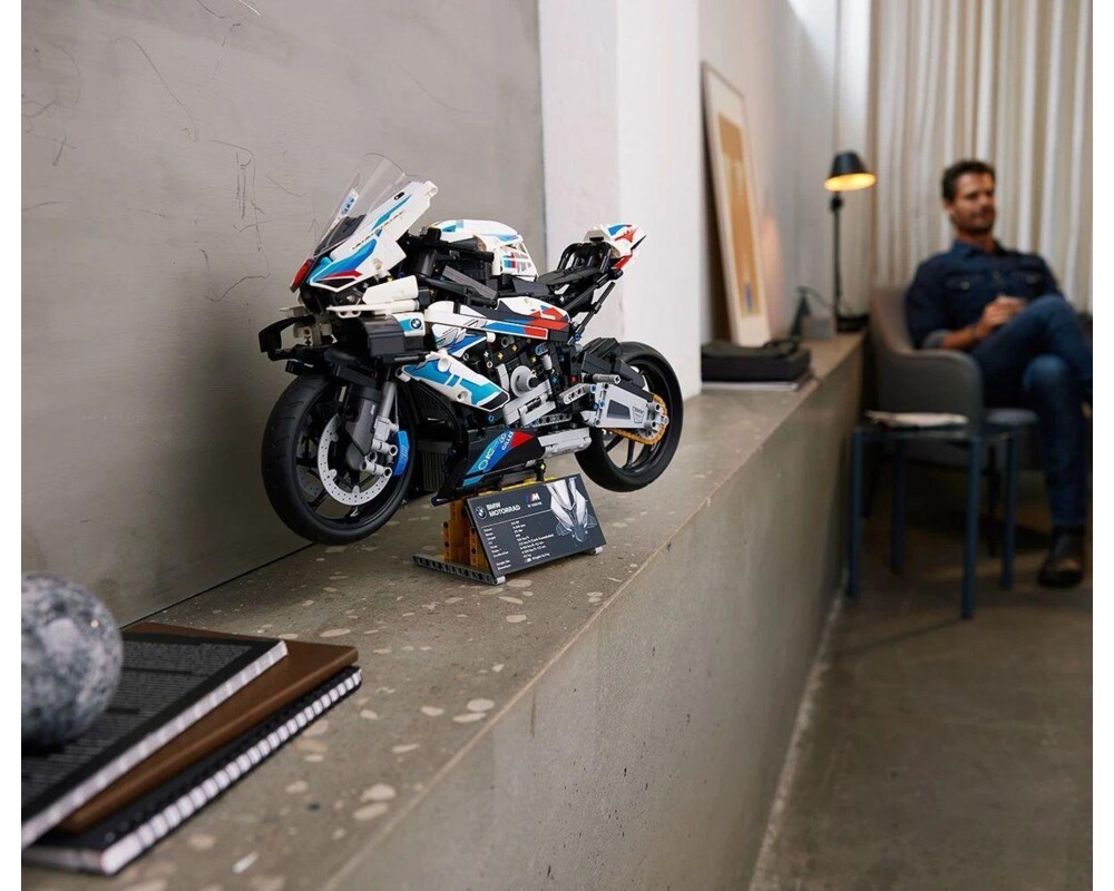Конструктор LEGO Technic - BMW M 1000 RR - 42130 7