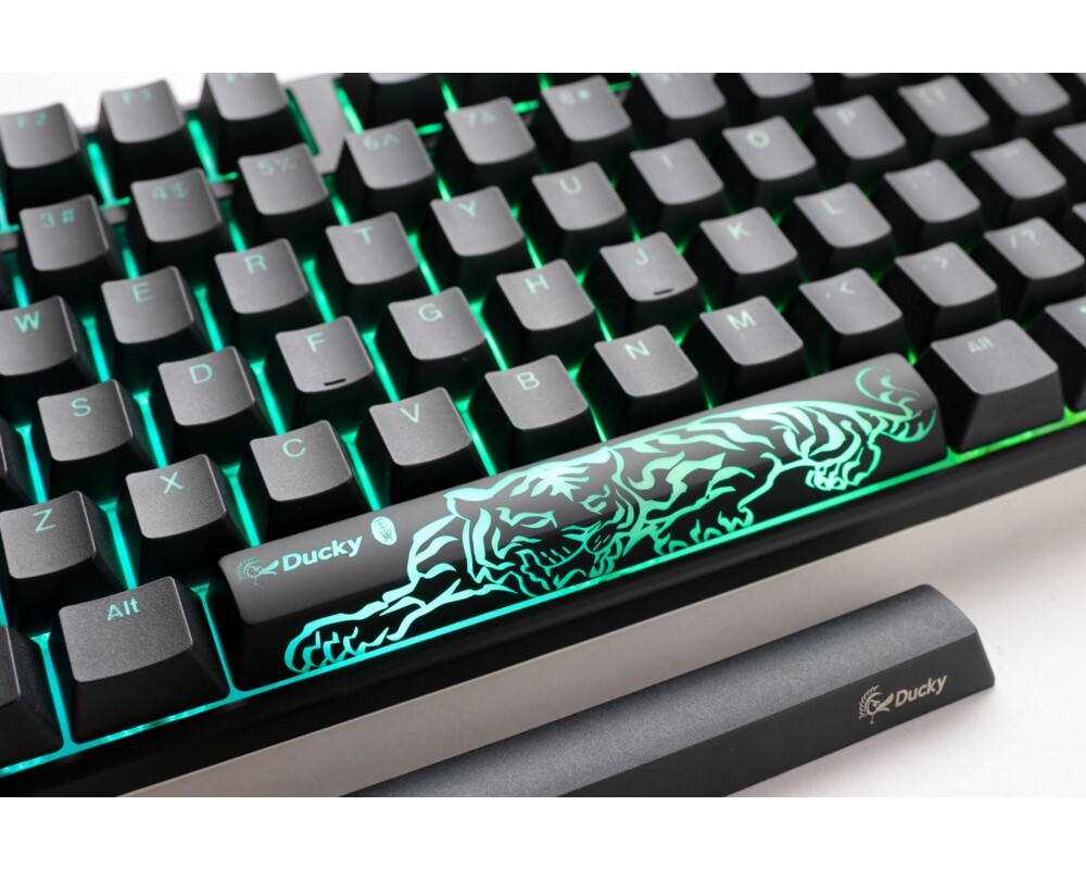 Клавиатура Геймърскa механична клавиатура Ducky One 3 Classic TKL Hotswap Cherry MX Silver, RGB, PBT Keycaps 2