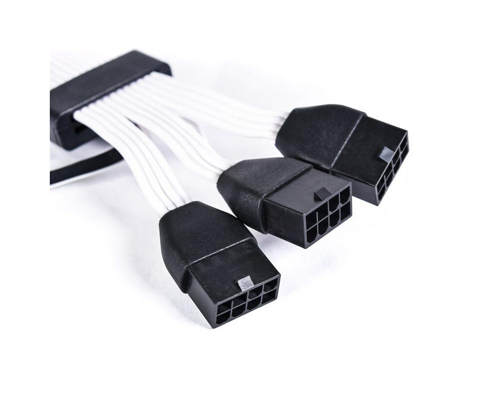Кабел Удължителен RGB кабел Lian-Li Strimer Plus V2, 16-Pin 12VHPWR към 3x8-Pin за RTX 40-та серия, 108 LED 5