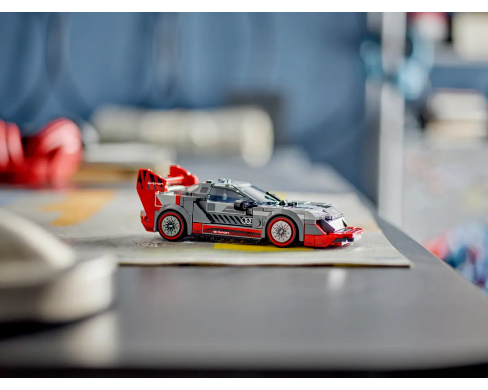 Конструктор LEGO Speed Champions - Audi S1 e-tron Quattro Race Car - 76921 5