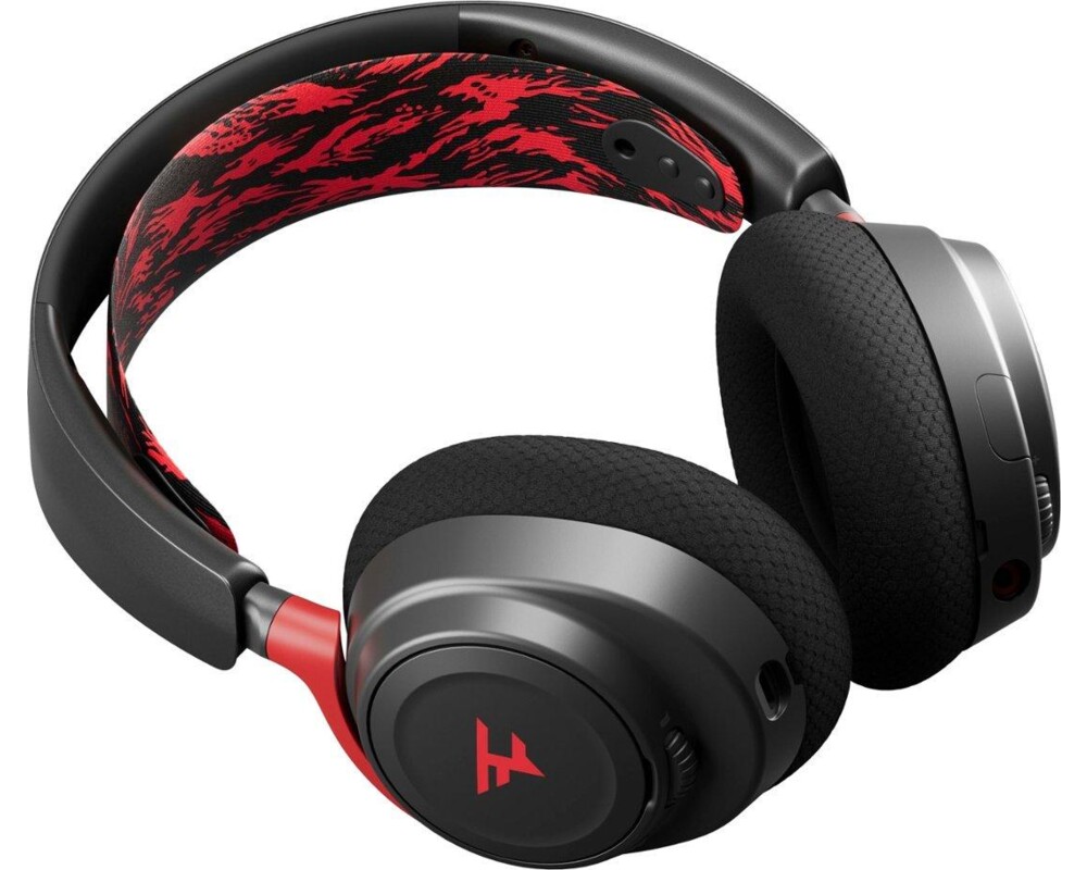 Слушалки Геймърски слушалки SteelSeries Arctis Nova 7 Wireless Faze Clan Edition 3