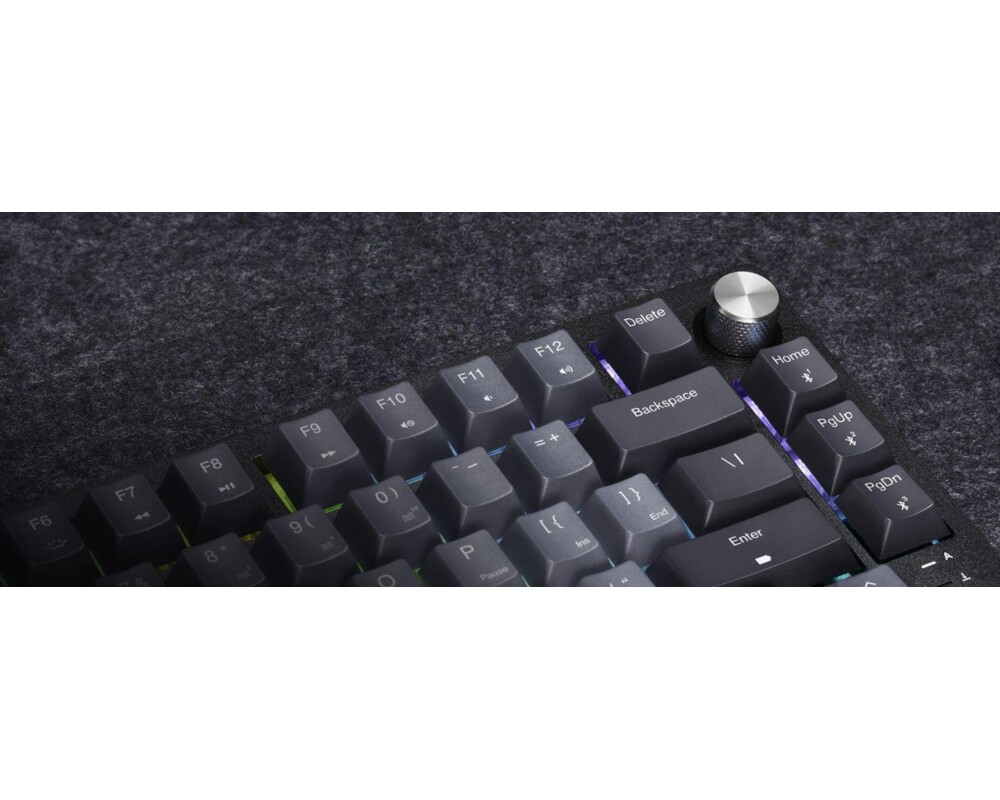 Клавиатура Corsair K65 PLUS WIRELESS TACTILE 75% RGB Mechanical Gaming Keyboard 3