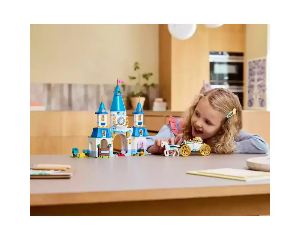 Конструктор LEGO Princess Cinderella's castle and horse-drawn carriage- 43275 5