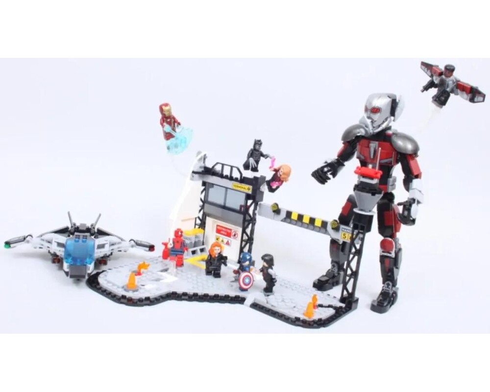 Конструктор LEGO Super Heroes Marvel Captain America: Civil War action duel- 76314 4