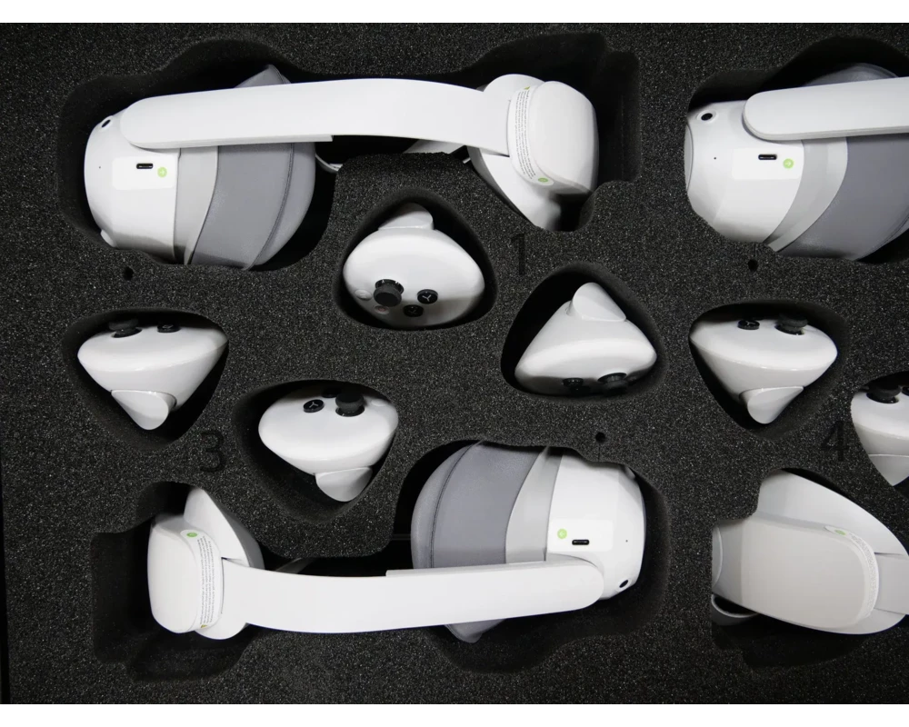 Очила за VR Комплект  Expert-4 бр PICO 4 Ultra  ,куфар, таблет, рутер, аксесоари 5