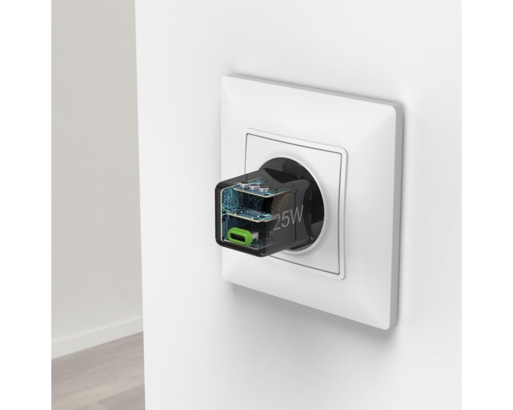Зарядно HAMA Бързо мини  220V, USB-C, PD/Qualcomm, 25 W, черен 8