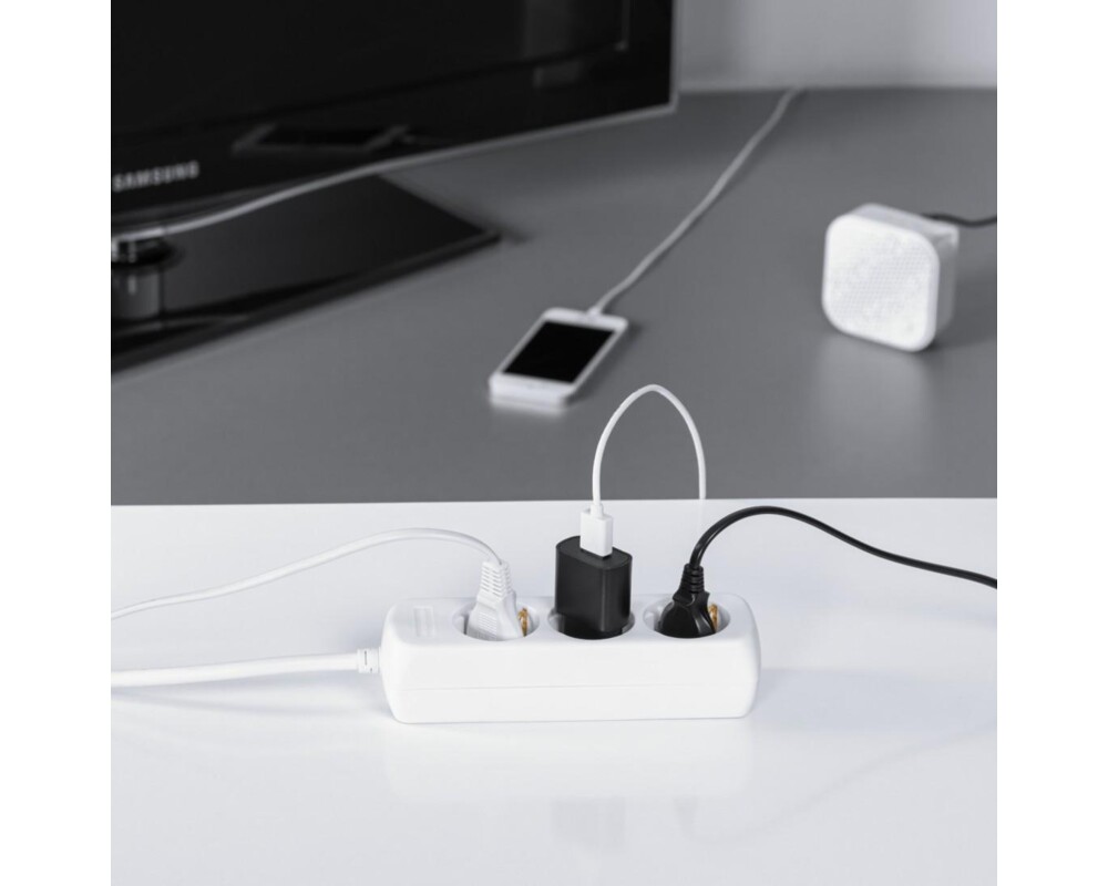 Разклонител HAMA Разклонител 3 гнезда, 1.4м, бял 10