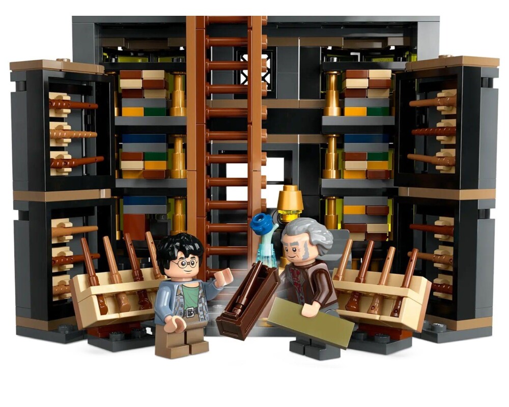 Конструктор LEGO Harry Potter - Ollivanders аnd Madam Malkin's Robes, 76439 4 Конструктор LEGO Harry Potter - Ollivanders аnd Madam Malkin's Robes, 76439 4