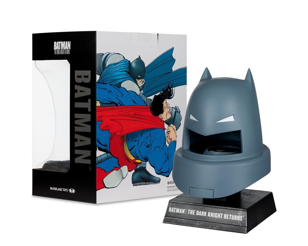 Фигурка DC Direct Armored Batman (The Dark Knight Returns) Cowl Replica 1:3 Scale McFarlane 3 Фигурка DC Direct Armored Batman (The Dark Knight Returns) Cowl Replica 1:3 Scale McFarlane 3